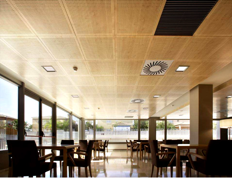 木纹与声波的奇妙融合：领略木质槽木吸音板的精妙设计